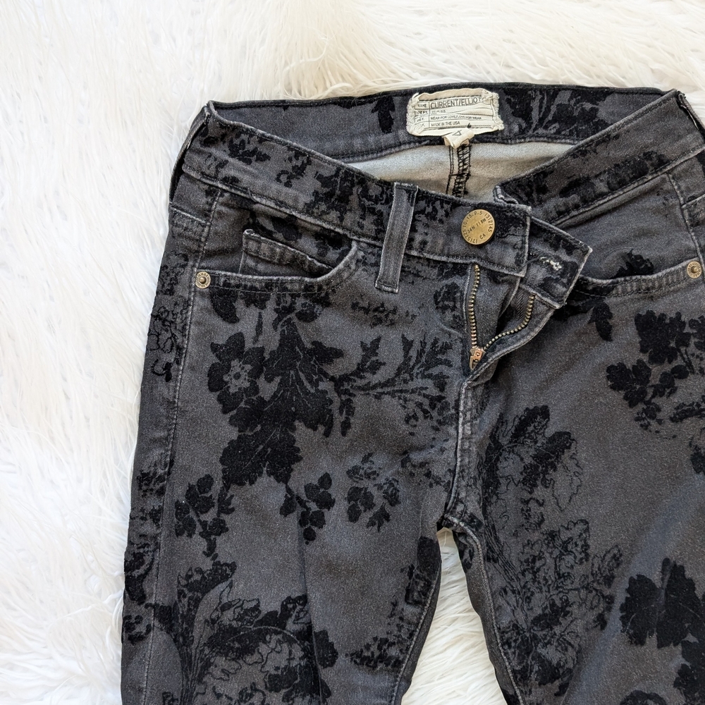 Current/Elliott Black Velvet Floral Skinny Jeans